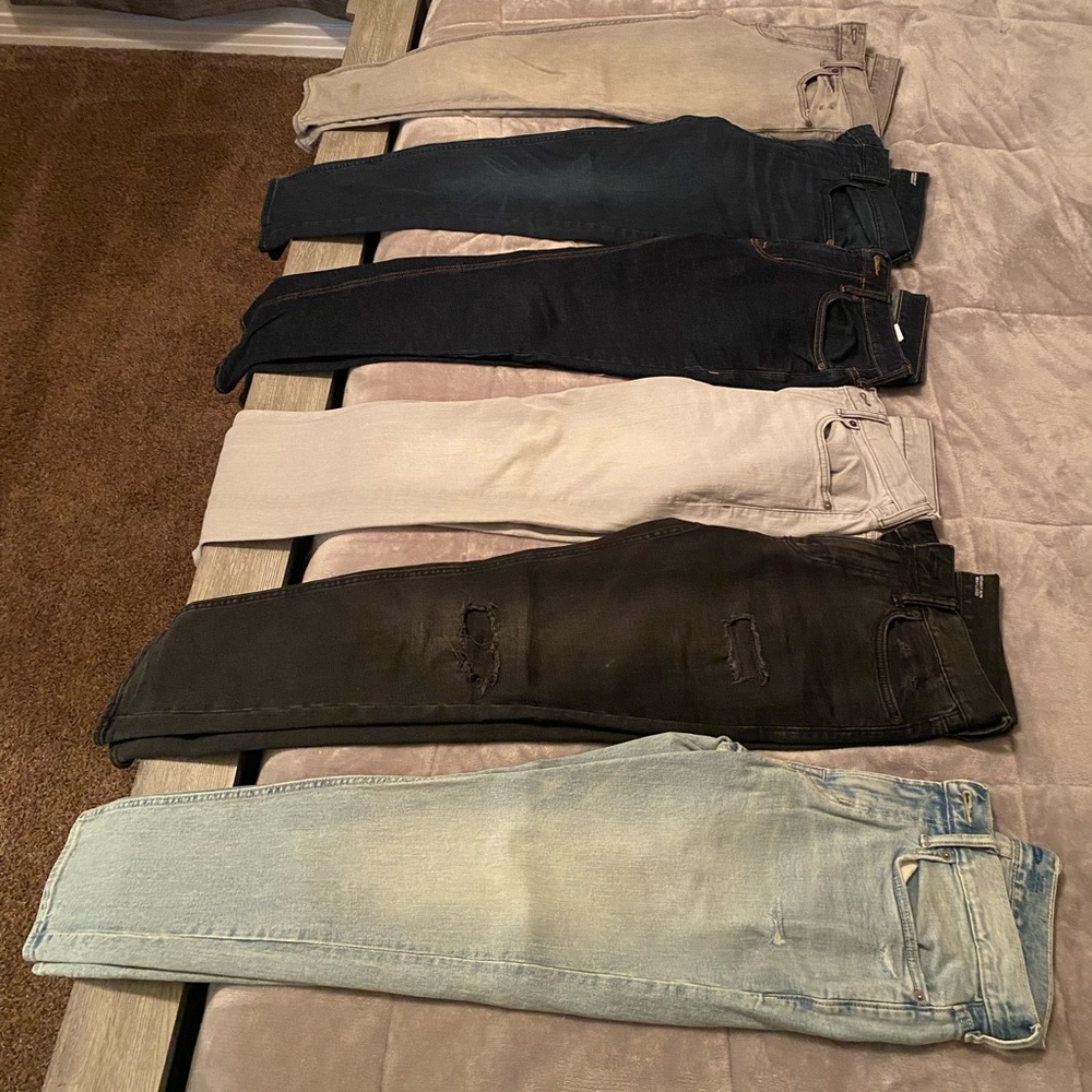 All jeans are Old Navy. All slim/relaxed slim & 30x30 or 29x30